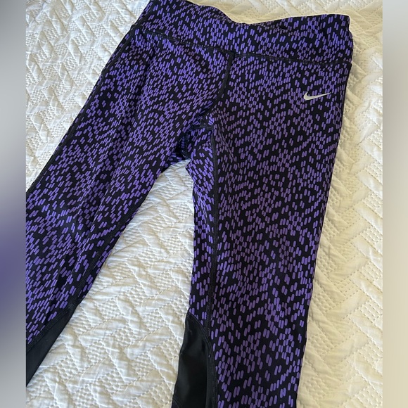 Nike Black and Purple Athletic Leggings - Picture 3 of 5